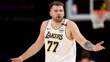 世预赛-王大雷送礼 国足不敌澳大利亚3连败继续垫底.